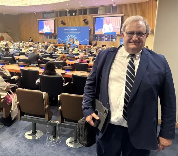 Local company presents fertilizer alternative to United Nations